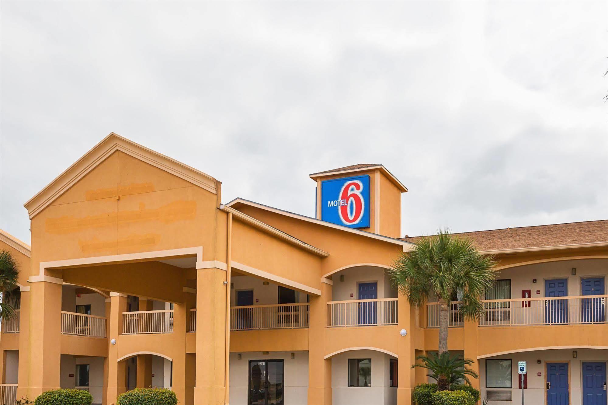 Island Inn By Oyo Galveston Beach, Tx Exterior photo